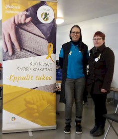 Kuvassa Erja Hyvonen ja Mervi Kiviniemi APV tarjoamasta #Eratauko-tapahtumassa.