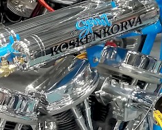 Tämä upea kaksimoottorinen Harley-Davidson on nähtävissä kokonaisuudessa Motorbike Showssa.