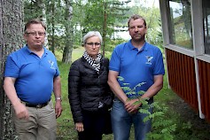 Arvo Nukarinen, Kirsti Koivisto ja Marko Vainionpää toivovat lauantaina Aulavalle runsaasti nuoruudessaan lavalla käyneitä henkilöitä. Nuoremmille on nyt hyvä tilaisuus nähdä paikka, jossa varttuneemmasta sukupolvesta monet ovat elämänkumppanin löytäneet.