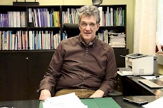 Pekka Ala-Mäenpää sanoo, että yhdessä tekeminen on yksi tämän päivän ja huomisen avainjutuista. Itsenäisyys on yhteinen asia, niinpä yhteisen ilon pitäisi näkyä vielä selkeämmin.