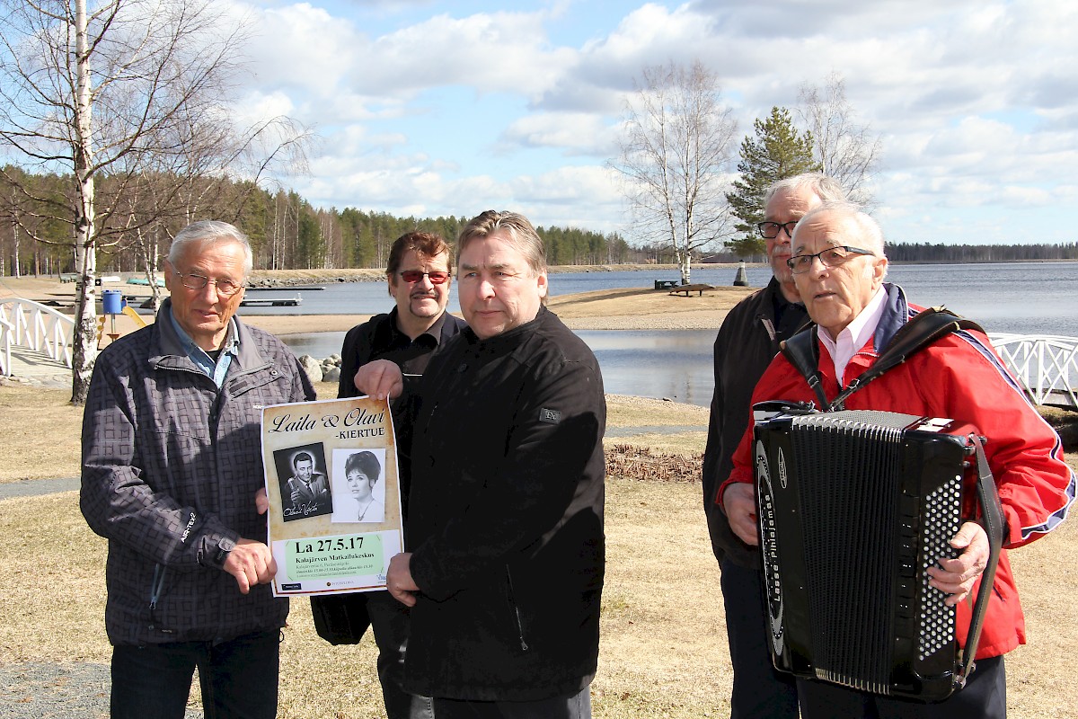 Pentti Suokko, Hannu Veli, Juhani Varjamo, Pentti Salo ja Simo Nikula odottavat Kalajärven upeisiin maisemiin jopa 500 soittajaa ja laulajaa.