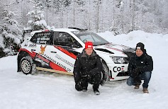 Kartturi Jarkko Alanen ja ykköskuski Jukka Ketomäki haluavat yllättää itsensä ja muut perjantaina illansuussa käynnistyvässä Tunturirallissa.