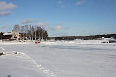 Kilpailualue sijaitsee Hotelli Kivitipun edustalla.