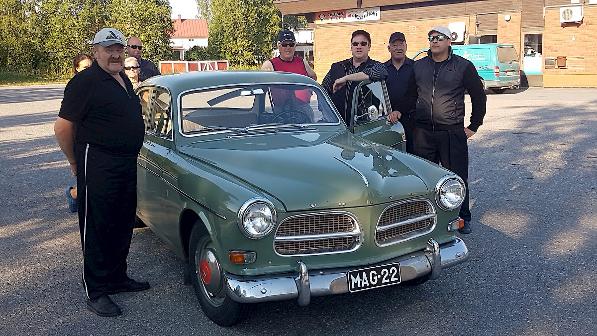 Melkoinen harvinaisuus on tiptop -kunnossa oleva yli 50 vuoden ikään ehtinyt Volvo. Autoa kannattaa hieman tutkia.