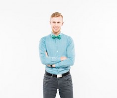 Suomen suosituimpiin kuuluva vloggaaja Roni Back saapuu Kyläkaupalle sunnuntaina 5.8.2018.