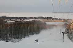 Lakiksen rinteet kutsuvat nauttimaan talvisesta menosta.