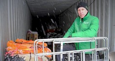 Kimmo Hynysen Puuvirrat Oy:n markkina-alueena on koko Suomi. Viime viikolla heiltä muun muassa lähti iso klapisäkkilasti Kilpisjärvelle yritykselle, joka toimittaa polttopuita lähinnä norjalaisille.