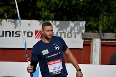 Johannes Vetter on yksi olympiakesän seuratuimpia yleisurheilutähtiä. Vetterin keihäskaaria voi seurata lauantaina Kuortaneen keskusurheilukentän katsomosta.