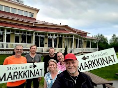 Markkinoita ovat järjestämässä Kari Ruuska (vas.), Ari Koskela, Marko Rahkonen, Susanna Kuorikoski, Antti Vähäoja sekä Matti Mustajärvi.