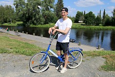 Vimpelin vs. liikuntasihteeri Joonas Vesala kannustaa lähtemään mukaan tapahtumaan. Osallistuminen voi tuottaa vaikkapa Jopo-polkupyörän.