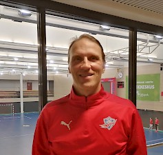 Tommy Koposen johtama SPV kaatoi runkosarjan avauskierroksella LASB:in Lahdesta maalein 7-4.