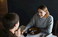 Kivitipussa voi irrottautua arjen kiireestä rentoutumalla eri tavoin.
