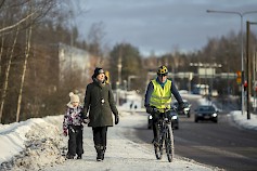Tieliikenteessä kuolleiden määrässä jäätäneen alle kahden sadan uhrin rajan ensimmäistä kertaa sitten vuoden 1941, josta lähtien onnettomuustilastointi kattaa kaikki tienkäyttäjäryhmät. Kuva Nina Mönkkönen / Liikenneturva.