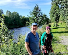 Risto ja Leila Riihikangas saavat paljon positiivista palautetta asiakkailta ystävällisestä palvelusta, tunnelmallisista ja persoonallisista tiloista, isosta ja hyvin hoidetusta pihapiiristä sekä paikan hyvästä hengestä.