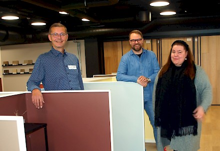 2.	Iloinen Nordic Floors –porukka vasemmalta: Erkki –Jussi Aho, Jukka-Pekka Kallio ja Salla Jokiaho.