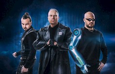 Ensi lauantaina 23.3.2024 Hotelli Alavudessa supersuosittu Teflon Brothers.