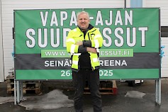 Lakeus Messujen toimitusjohtaja Seppo Riihimäki on iloinen tapahtuman monipuolisesta tarjonnasta.