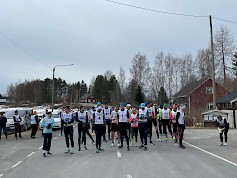 Sääksjärven ympärijuoksu on perinteisesti kiinnostanut liikkujia.