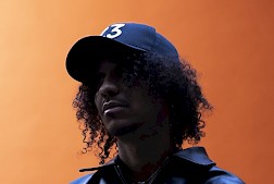 Lauantaina 22.11. Hotelli Alavudessa Bizi – alkuillasta ikärajaton keikka ja loppuillasta vielä toinen keikka täysi-ikäisille juhlijoille.