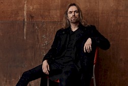 Anssi Kela Hotelli Alavudessa lauantaina 29.11.2025. Ennakkoliput keikalle myy Tiketti.