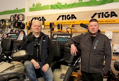 Mika Jokiahon alla oleva Cforce 1000 Overland mönkijä on Tuomo Väli-Toralan mielestä vankka vaihtoehto moniin käyttötarkoituksiin.