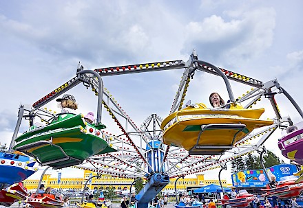 Miljoona Tivoli viihdyttää perheitä Kyläkaupalla 19.6.-9.8.2026.
