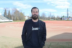 Vimpelin kunnanjohtaja Sam Leijonanmieli lupaa heinäkuulle tunnelmaa ja elämyksiä.
