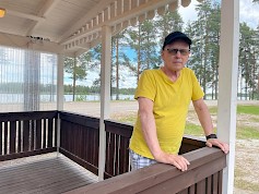 Jouko Pirttinen toivoo tanssikansan viihtyvän Rantamajalla.