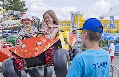 Miljoona Tivoli, maailman suurin lapsille ilmainen huvipuisto kieputtaa kaikenikäisiä 9.8.2026 asti.