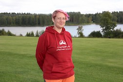 Mira-Maria Pihala on toiminut Ähtärin Golf Oy:n kentän kenttämestarina vuodesta 2022. Ähtärin kenttä käsittää 18 väylää ja lähes 30 hehtaaria hoidettavaa viheraluetta.
