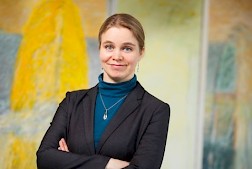 Miiamaaria Kujalan tutkimus koiran ja ihmisen suhteesta osoittaa, että lajit mukautuvat toisiinsa sekä tunnetasolla että fysiologisesti. Petteri Kivimäki