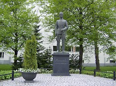 Mannerheimin patsas