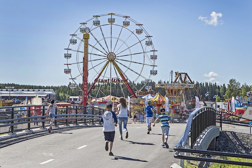 Miljoona Tivolissa voi hurvitella keskiviikosta alkaen aina elokuun 9. päivään saakka joka päivä klo 12-18. Miljoona Tivoli on ilmainen kaikille alle 13-vuotiaille.