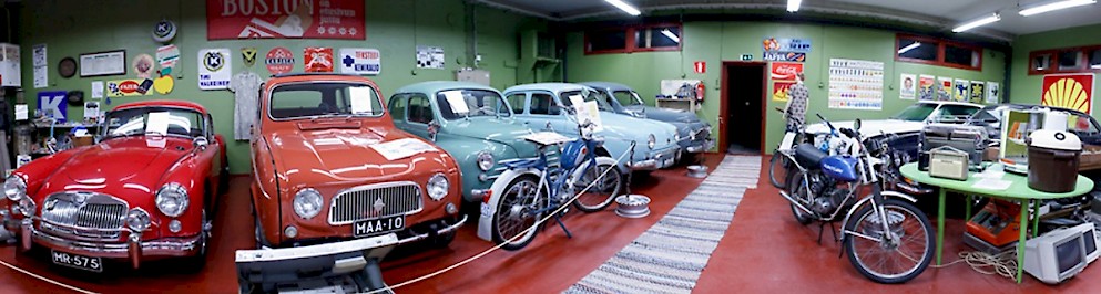 Kuvassa Wanhat Wehkeet automuseo, jossa muun muassa Lasosen itse entisöimiä menopelejä.