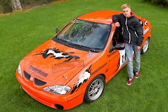 1) Renault Meganea kuskaavalla Jere Pensaalla on mahdollisuus varmistaa nuorten luokan mestaruus kotikisassaan Laihian keskustan teillä.