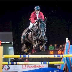 Miljoona Hevosessa nähdään myös kansainvälistä väriä. Muun muassa virolainen huippuratsastaja Oliver Karma kilpailee GP-luokassa useammalla hevosella, myös kuvan Vanco Z:n kanssa.