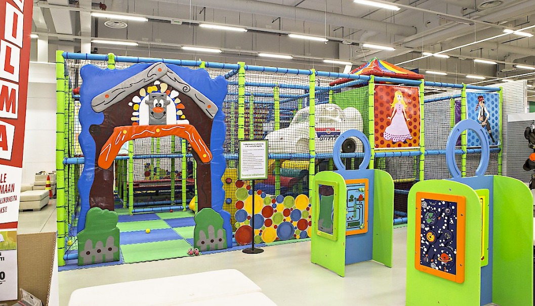 Tavarapuodissa on 3-10-vuotiaille lapsille tarkoitettu uusi, upea 80 m² seikkailurata.