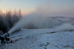 Lakista on lumetettu urakalla. Rinne avataan tulevana lauantaina.