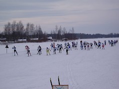 JS-hiihtely kerää jälleen hiihtoväen kisailemaan neljän osakilpailun otatukseen.