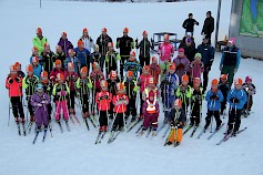 Maaliskuussa voidaan hiihtoharjoituksia aloittaa jo päivänvalolla. Harjoituksessa paneuduttiin vapaan tyylin hiihtoon.